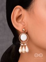 BROWN SUGAR SHELLS - THE CLASSIC HOOP EARRINGS