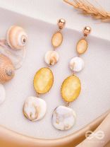 SUN-KISSED SHELL - CLASSIC DROP EARRINGS