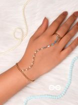 THE GLAMOURISED GOLDEN HANDS - HAND HARNESS BRACELET