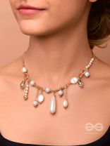 The Rainy Bliss - Casual Pearl Neckpiece With Anti-Tarnish Coating 