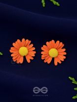FORGET-ME-NOT - CASUAL STUD EARRINGS (ORANGE)