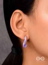 EBB AND FLOW - ENAMELLED TWISTED STUDS (PURPLE)