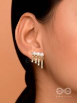 SWINGIN IN WIND - GOLDEN PEARL EARRINGS