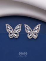 TWILIGHT FLUTTERBEAMS - SILVER SPARKLING STUDS
