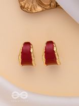 SACRLET RAZZLE-DAZZLE -  GOLDEN ENAMELLED STUDS