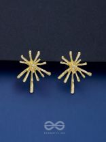 SPARKLING CRACKER - STATEMENT GOLDEN STUDS