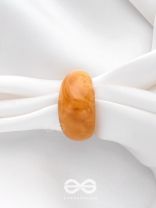 BEIGE PLEASE - STATEMENT ACRYLIC RING
