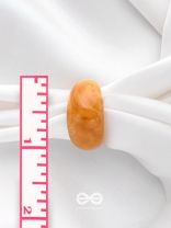 BEIGE PLEASE - STATEMENT ACRYLIC RING