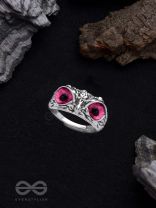 A KNOW-IT-OWL - PINK EYED SILVER RING