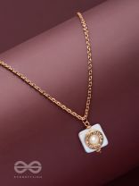 Vanilla Ice Dream - Casual White Neckpiece With Anti-Tarnish Coating 