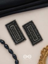 KSHAPA - NIGHT OF POETS - BEADS EMBROIDERED EARRINGS