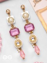 THE DREAMY DAZZLES - GOLDEN EMBELLISHED EARRINGS
