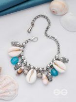 SEA'S TEMPTATIONS - OXIDISED EMBELLISHED BRACELET