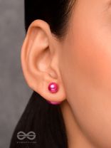 GIGGLES & GLITTERS - PINK PEARLS STUD EARRINGS