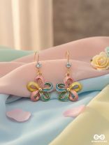 THE BLOOMING CARNIVAL - GOLDEN EMBELLISHED EARRING