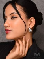 The Glistening Drops - Classy Silver Stud Earrings