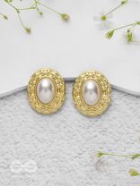 Gilded Pearls - Golden Earrings