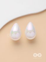 Shining Crescents - Holographic Acrylic Earrings (White)