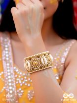 Saindhav- The Marine Love- Shells And Beads Hand Embroidered Bangle (Set Of 2)