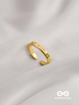 The Engraved Stars - Golden Ring (Adjustable)