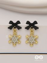 Nocturnal snowcharms- Dangling earrings with black velvety bows and golden stars 