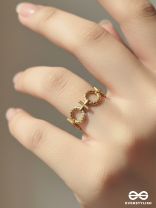 SACRED TIES - STAINLESS STEEL ANTI-TARNISH GOLDEN GEOMETRIC RING