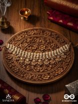 HIRANYA - GOLDEN GRACE - CLASSIC PEARL CHOKER WITH DELICATE GOLD ACCENTS