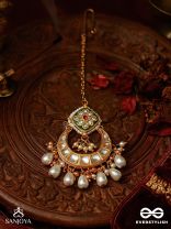 VIBHAVATI - ADORNED WITH RICHNESS - EXQUISITE KUNDAN MAANGTIKA WITH ENAMELLED POLKI DESIGN, PEARLS AND GEMSTONES
