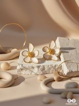 CLOUD LILY – LIGHTWEIGHT WHITE BLOOM STUDS