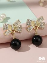 LUXE BOW – EMBELLISHED GOLD BOW EARRINGS WITH DROP BEAD
