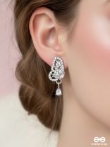 SILVER VEIL – DELICATE MESH LOOP DROP EARRINGS