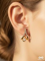 THE CRYSTAL VAULT – PEARL ACCENT EARRINGS