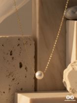 SOULPEARL – MINIMAL PEARL PENDANT NECKLACE