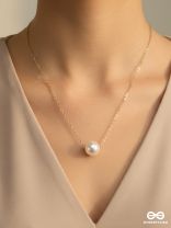 SOULPEARL – MINIMAL PEARL PENDANT NECKLACE