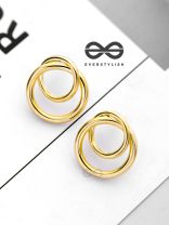 The Golden Intertwined Circles - Casual Daily-wear Studs