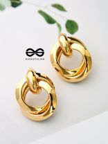 The Entangled Shimmer - Golden Elegant Studs