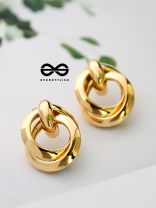 The Entangled Shimmer - Golden Elegant Studs