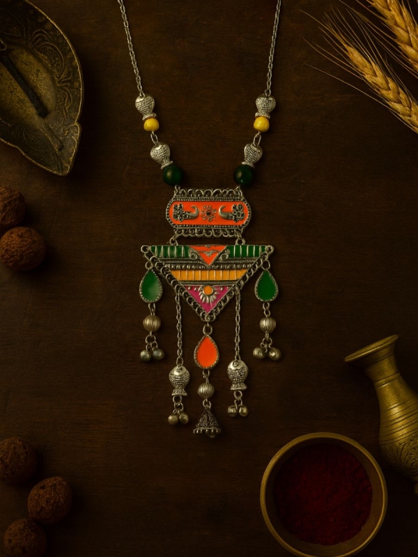 The Splendid Skyline- Silver Embellished Bracelet