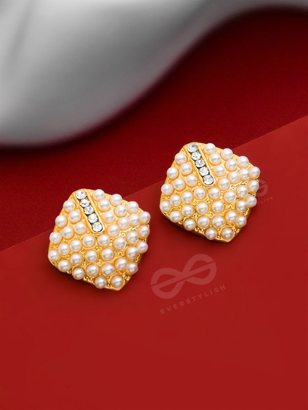 Goddess of Pearls - Statement Golden Studs 