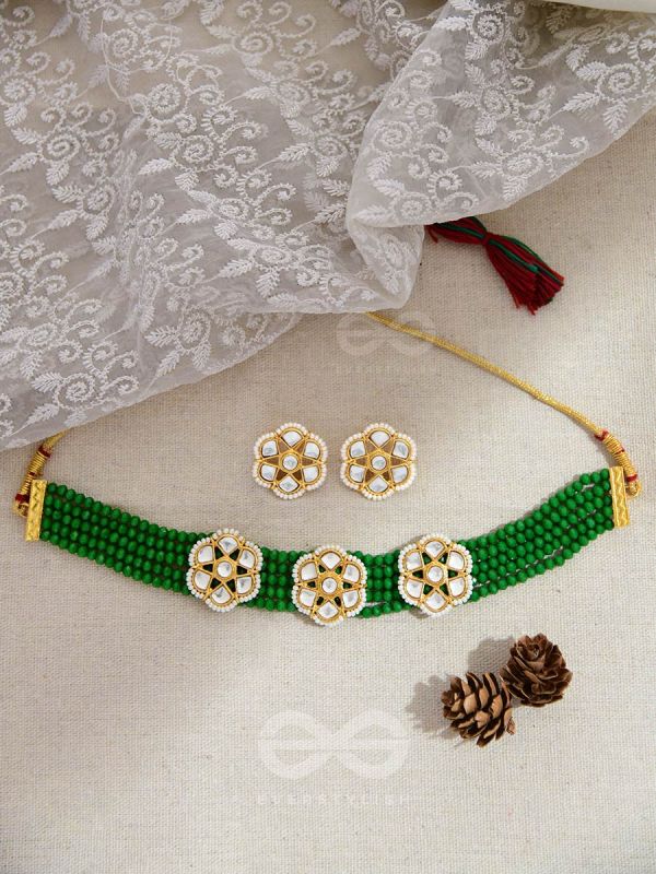 The Classy Elegance - Set of Statement Choker and Studs (Emerald Green)