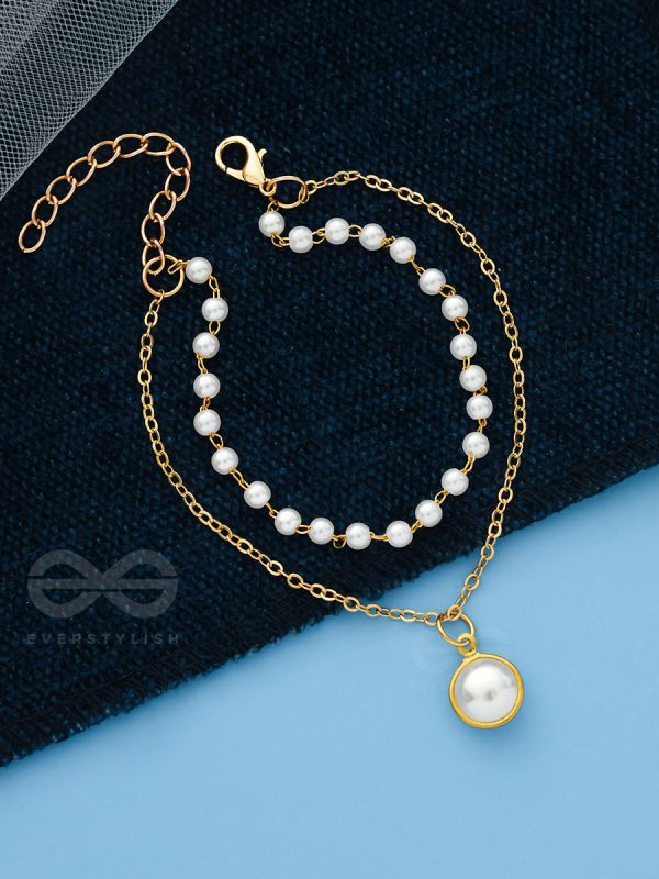 The Snow Globe- Gold Pearl Bracelet