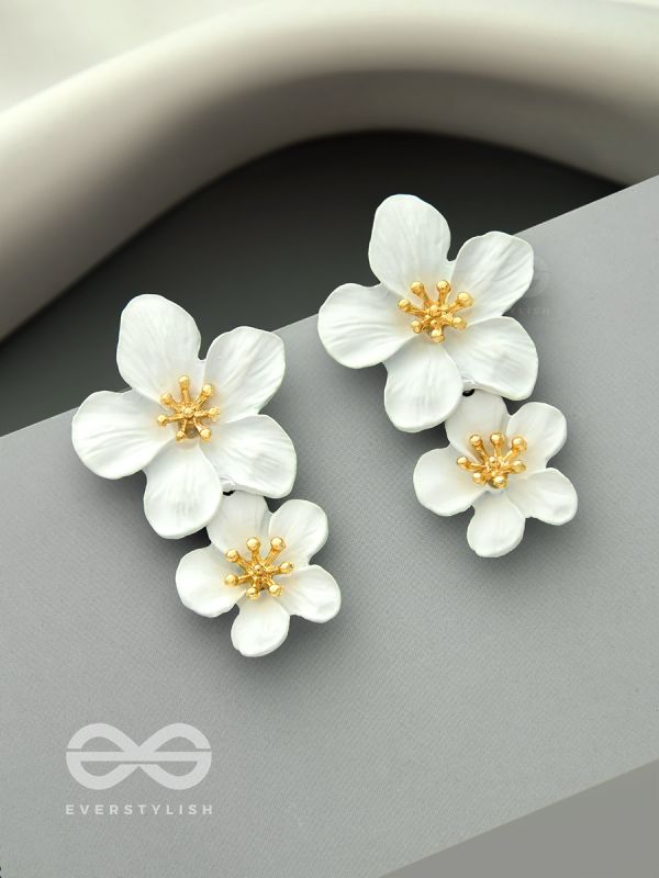 Paired Periwinkles- Statement Acrylic Earrings (Daisy White)