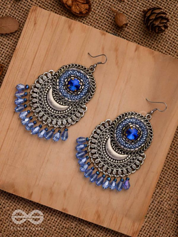 THE SAPPHIRE STARDUST - EMBELLISHED OXIDISED EARRINGS (BLUE)