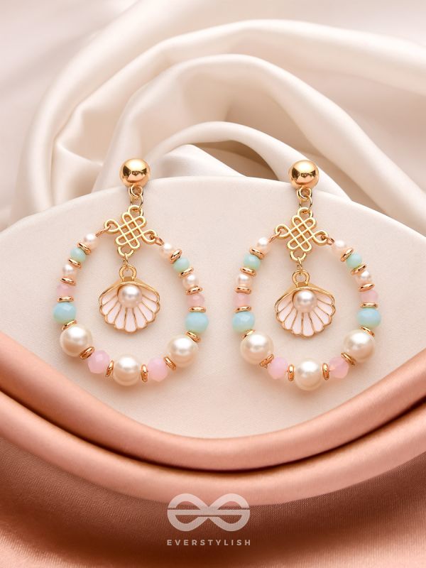 The Spunky Shell - Golden Embellished Earrings