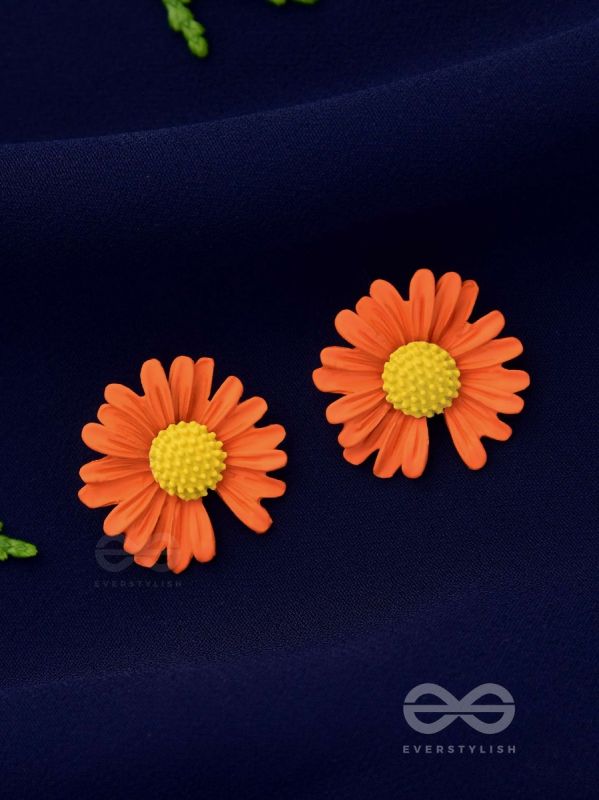 FORGET-ME-NOT - CASUAL STUD EARRINGS (ORANGE)