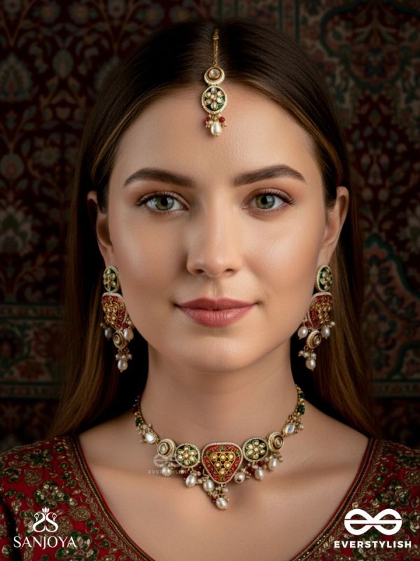 SUNDARIKA - BEAUTIFUL ONE -  HANDMADE KUNDAN SET WITH NECKLACE, EARRINGS AND MAANGTIKA