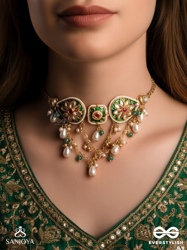 VANDEVI - GODDESS OF THE FOREST-  GRACEFUL KUNDAN NECKLACE WITH BEADS, DAINTY CHAINS AND PEARL DROPS