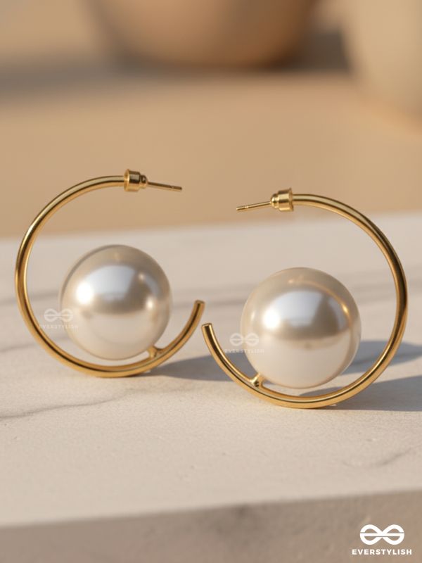 LUNAR LOOP – MODERN PEARL EARRINGS IN A GOLD HOOP DESIGN