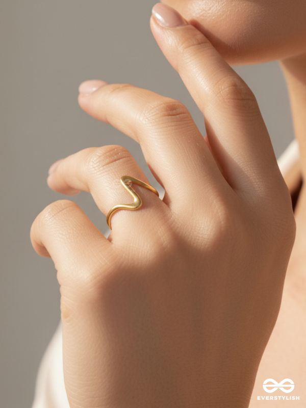 THE MELTWAVE – SCULPTED OPEN GOLDEN RING