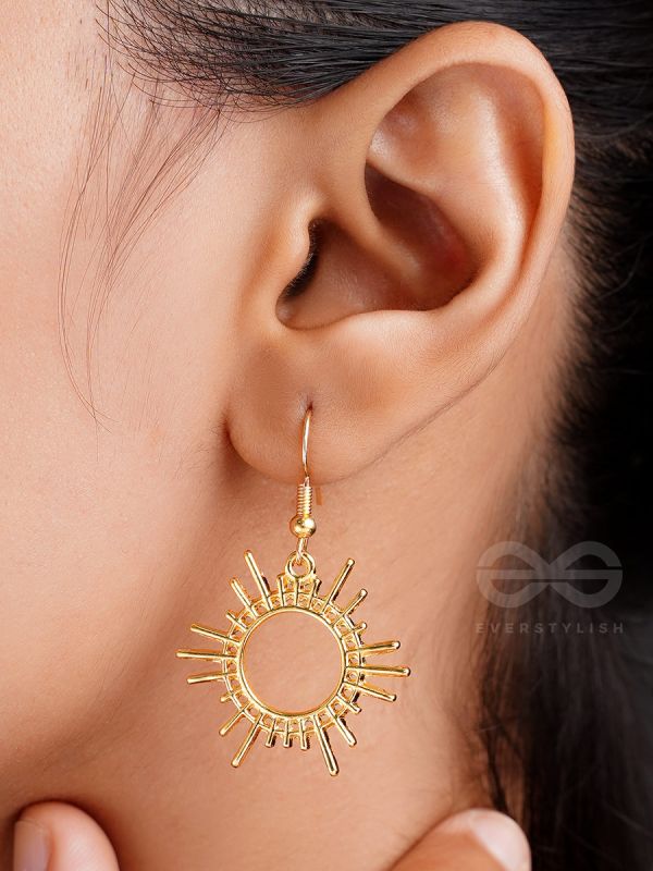 The Cute Little Sun - Golden Elegant Earrings